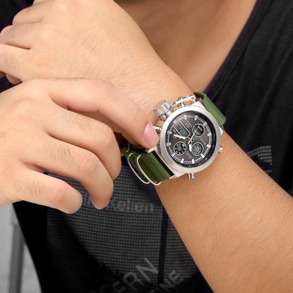 Fashionable Waterproof Wrist Watch with Dual Display